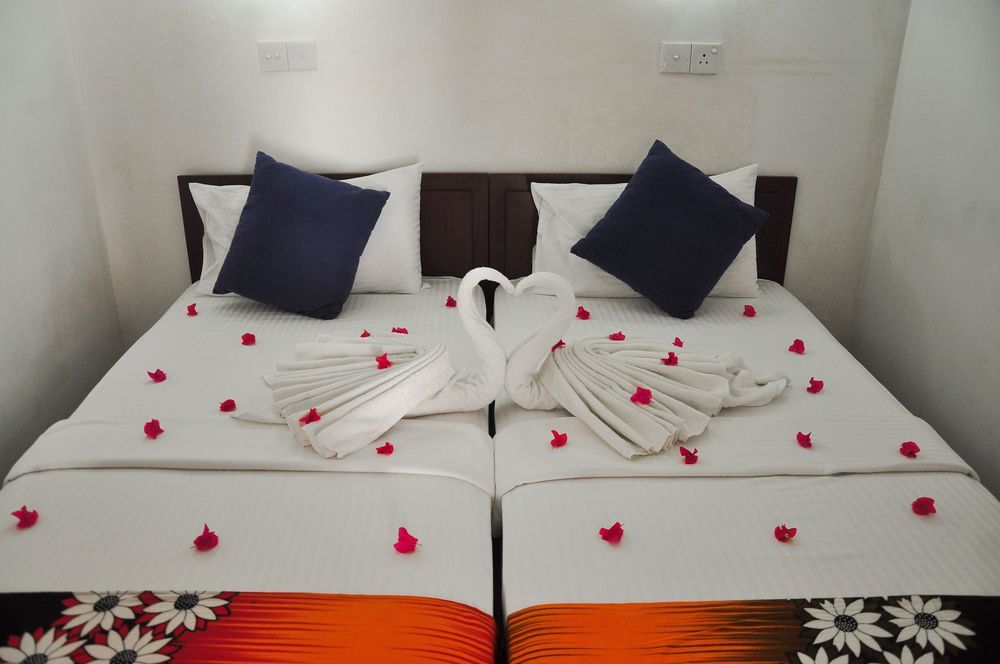 Sea Breeze Hotel Banduramulla Ngoại thất bức ảnh